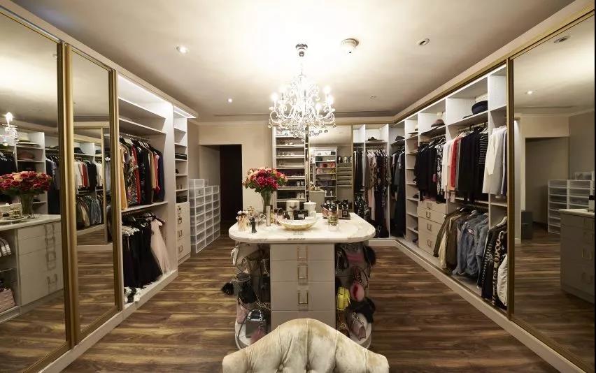 不要被大小束縛，你也可以定制專屬衣帽間！